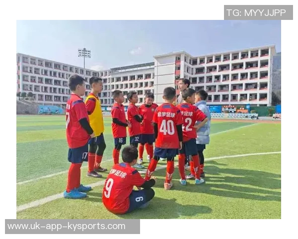 小足球场标准解析与设计指南助力青少年足球发展与普及