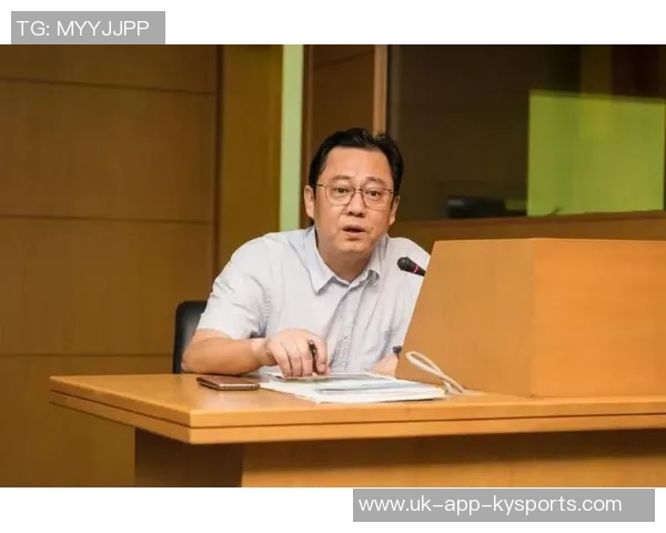 师徒情深共筑梦想足球世界携手前行
